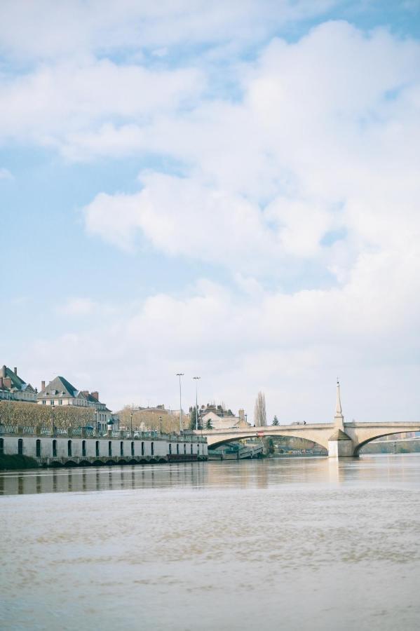 Ferienhaus Loft Sur L'eau En Centre-ville De Compiegne